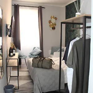 Vite 99 Spanish Steps Couette-café