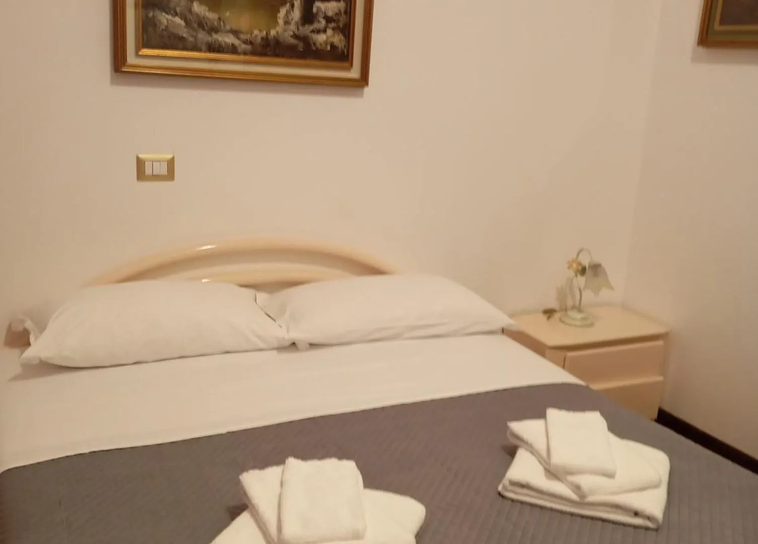 Bed And Breakfast Verdoni Di Gabriela Róma 0*,  Olaszország